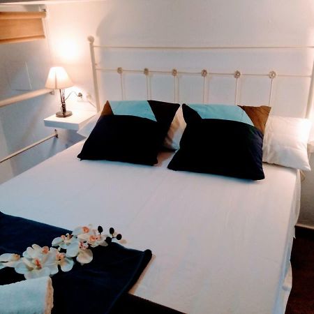 Wish Suite Barrio De Leon En Triana Seville Exterior photo
