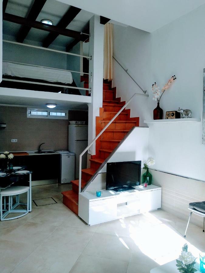 Wish Suite Barrio De Leon En Triana Seville Exterior photo